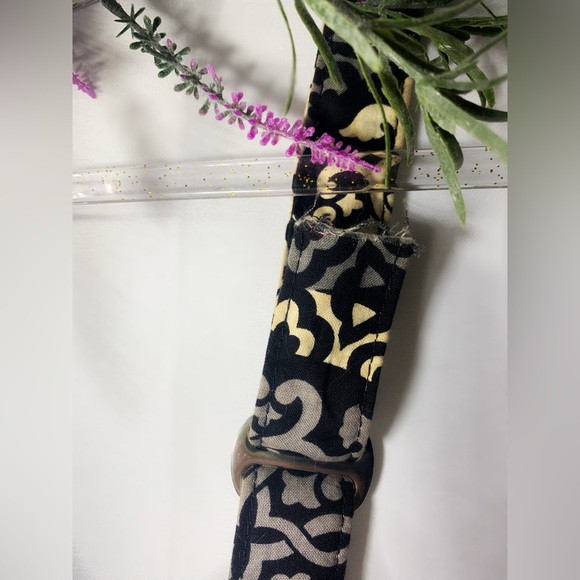 *AUTHENTIC* Vera Bradley “Canterberry Magenta” Crossbody - Picture 5 of 7